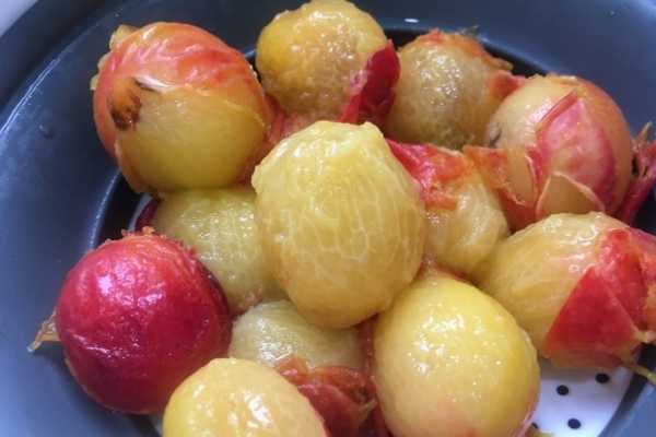 removing skins from plums