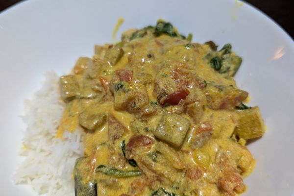 Baked Tofu Spinach Yoghurt Curry with rice